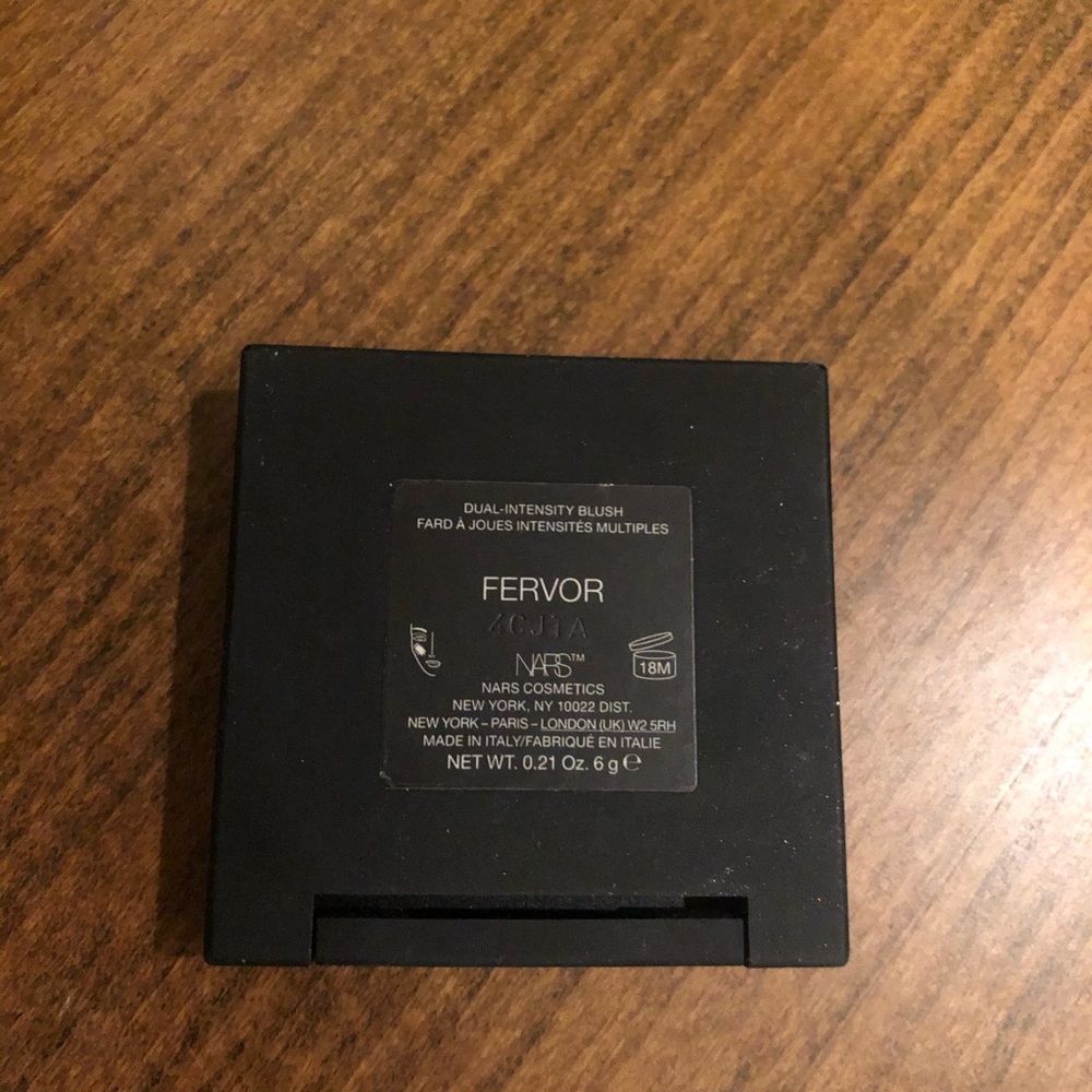 NARS Dual Intensity Blush - Picture 4 of 4